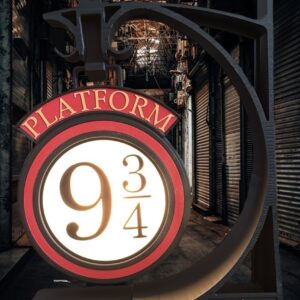Platform 9¾ Hanging Sign